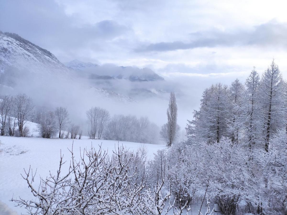 Bel appartement au rez de chaussée d'un chalet Jarrier Esterno foto