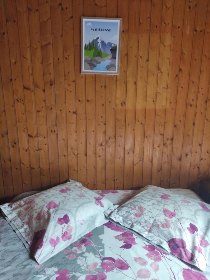 Bel appartement au rez de chaussée d'un chalet Jarrier Esterno foto
